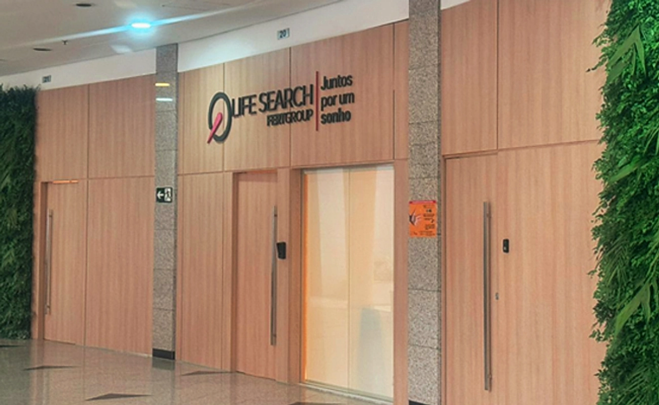 Entrada da Life Search, na Serra, Belo Horizonte.